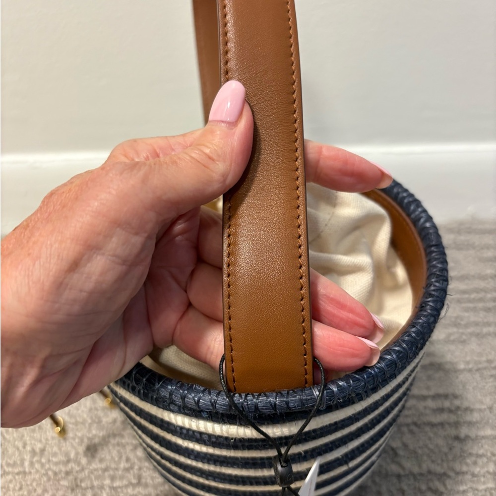 CESTA COLLECTIVE Navy and Brown Bucket Bag: NEVER WORN-BRAND NEW! - Picture 10 of 12